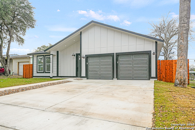 Image 2 of 27 For 110 Saratoga