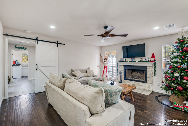 Image 6 of 35 For 432 Rebecca Springs Rd