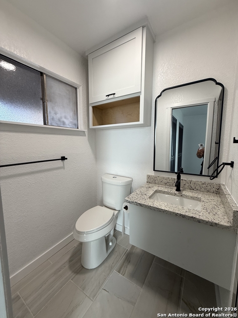 Image 19 of 22 For 2227 Hicks