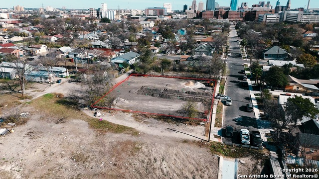 Image 12 of 12 For 1619 W Travis St