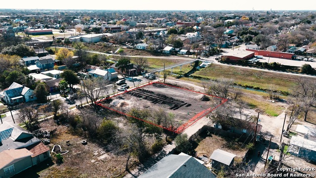 Image 9 of 12 For 1619 W Travis St