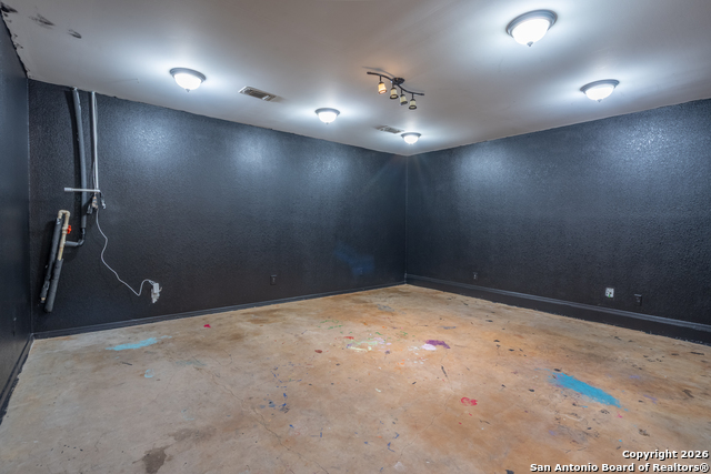 Image 10 of 31 For 607 Colwyn Pass