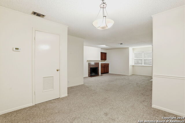 Image 10 of 30 For 7738 Chambers  907