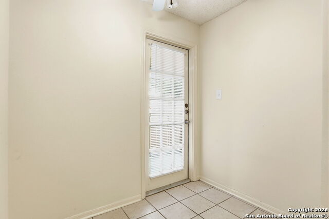 Image 14 of 30 For 7738 Chambers  907