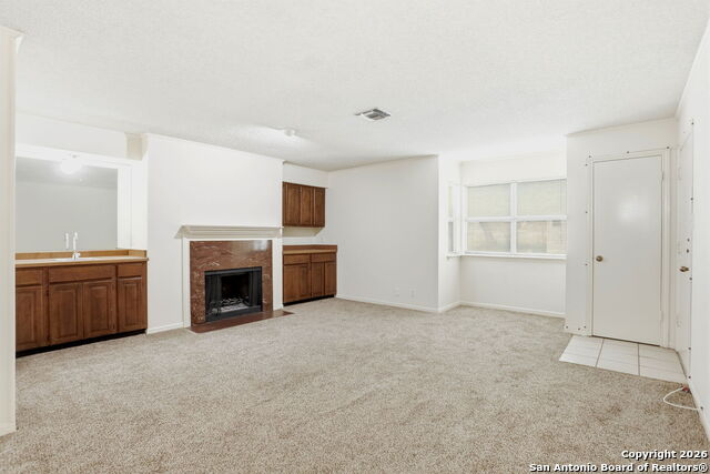 Image 6 of 30 For 7738 Chambers  907