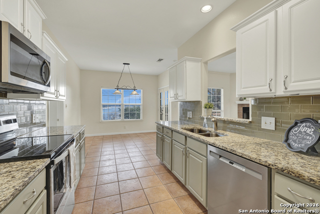 Image 12 of 39 For 2305 Connie  Ste 102