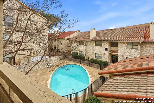 Image 28 of 30 For 7738 Chambers  908