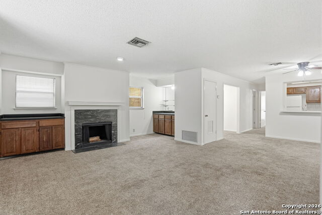 Image 7 of 30 For 7738 Chambers  908