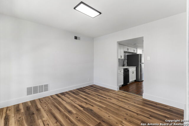 Image 25 of 55 For 2914 War Feather