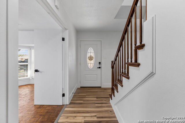 Image 4 of 55 For 2914 War Feather