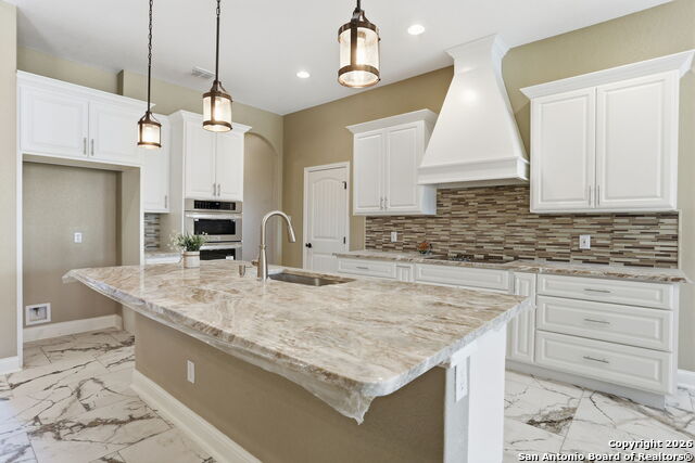 Image 11 of 51 For 7802 Clearwater Blvd