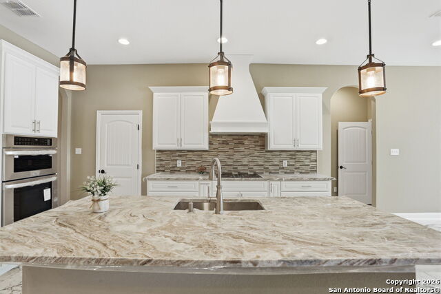 Image 12 of 51 For 7802 Clearwater Blvd