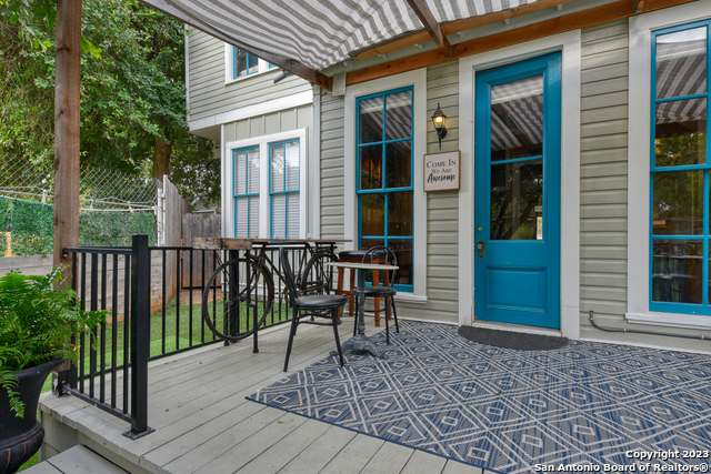 Listing photo id 43 for 1102 Alamo St S