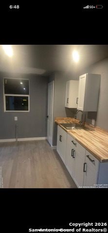 Image 3 of 9 For 3152 Mcarthur