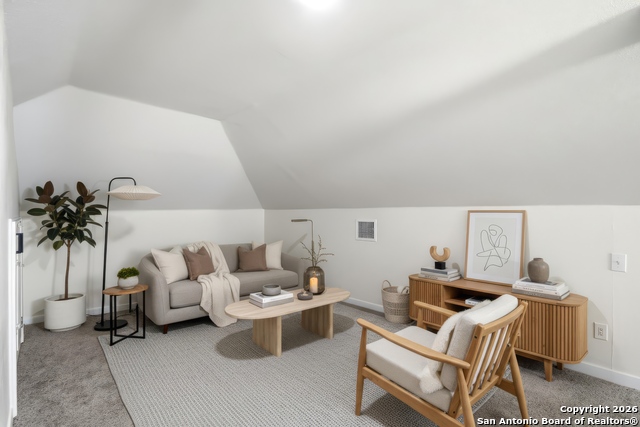 Image 17 of 28 For 611 Barrett  