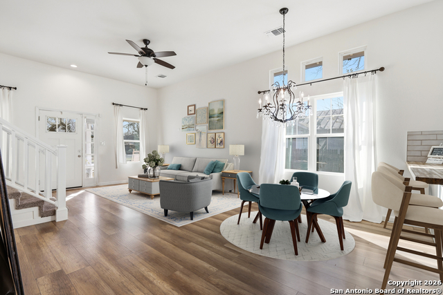 Image 4 of 28 For 611 Barrett  