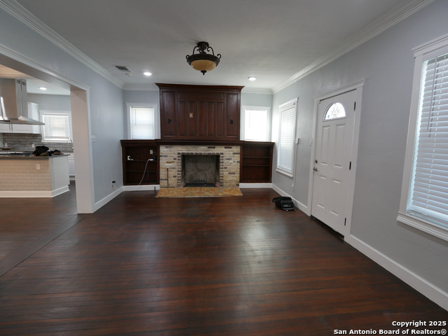 Image 13 of 21 For 1142 Lynwood W