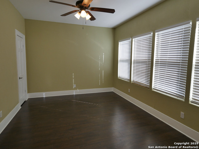 Image 18 of 21 For 1142 Lynwood W