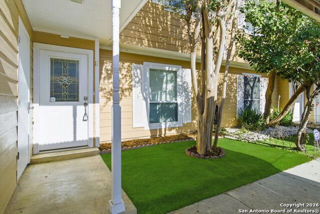 Image 2 of 24 For 7322 Oak Manor #19  19