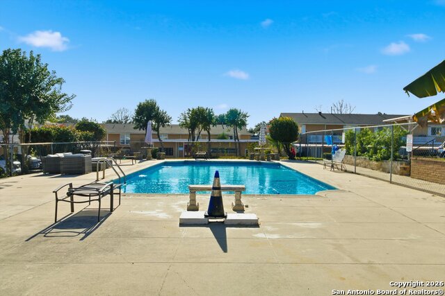 Image 21 of 24 For 7322 Oak Manor #19  19