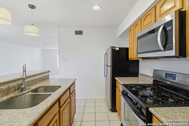 Image 8 of 24 For 7322 Oak Manor #19  19