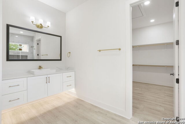 Image 31 of 35 For 11010 Nina  