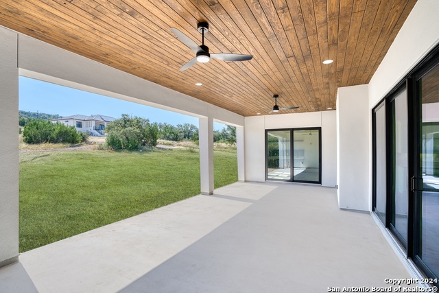 Image 33 of 35 For 11010 Nina  