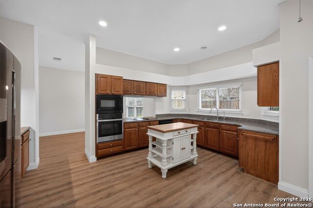 Image 12 of 25 For 3303 Le Blanc