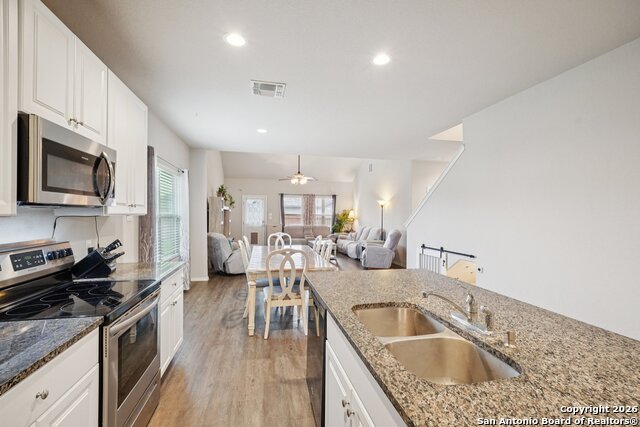 Image 11 of 51 For 13030 Heathers Reef