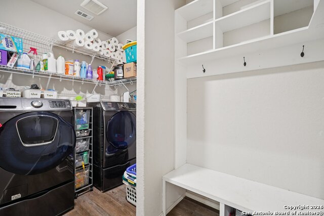 Image 27 of 51 For 13030 Heathers Reef