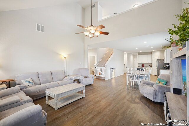 Image 3 of 51 For 13030 Heathers Reef