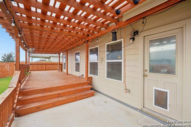 Image 35 of 51 For 13030 Heathers Reef