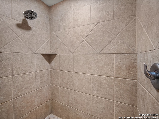 Image 21 of 45 For 312 Edgehill