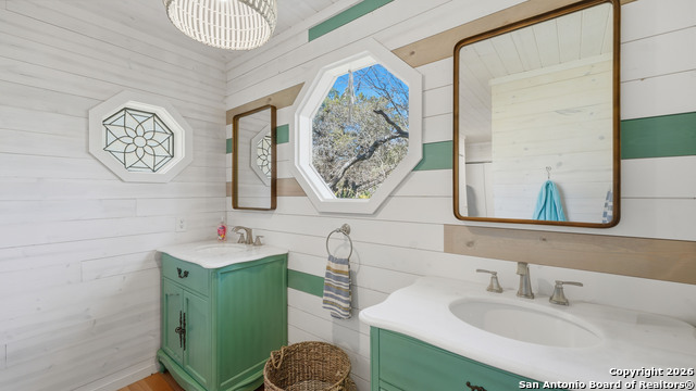 Image 13 of 44 For 3781 Ridgeway