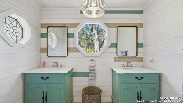 Image 14 of 44 For 3781 Ridgeway