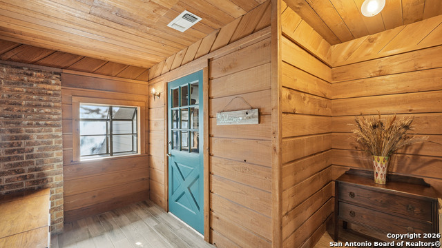 Image 22 of 44 For 3781 Ridgeway