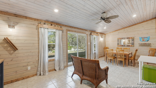 Image 27 of 44 For 3781 Ridgeway