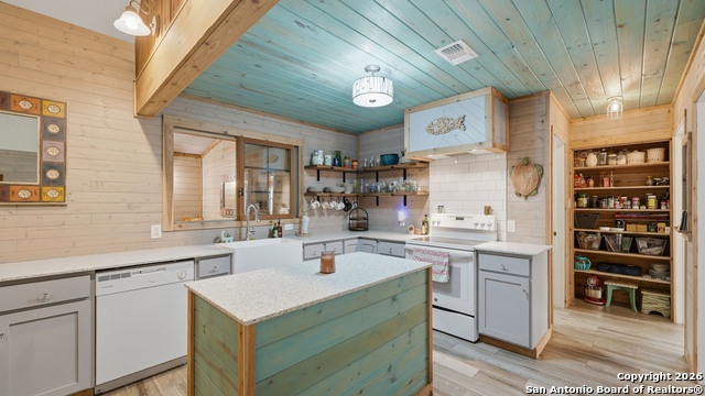 Image 38 of 44 For 3781 Ridgeway