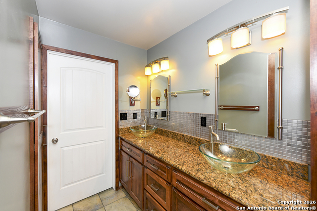 Image 20 of 40 For 11085 Cedar  