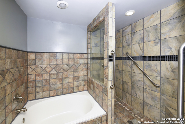 Image 21 of 40 For 11085 Cedar  