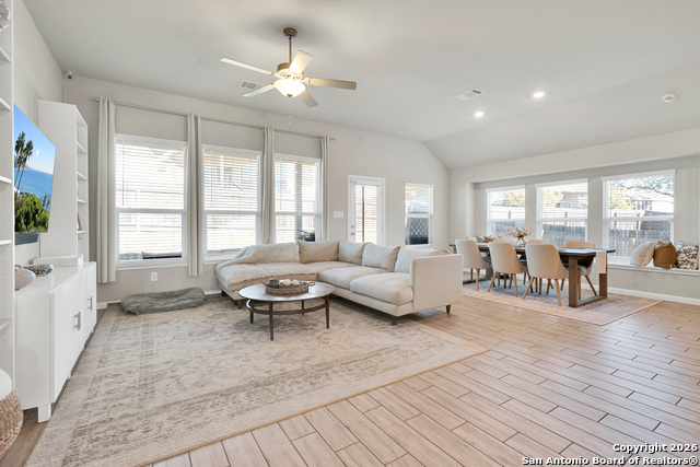 Image 14 of 50 For 5307 Saunter Ln