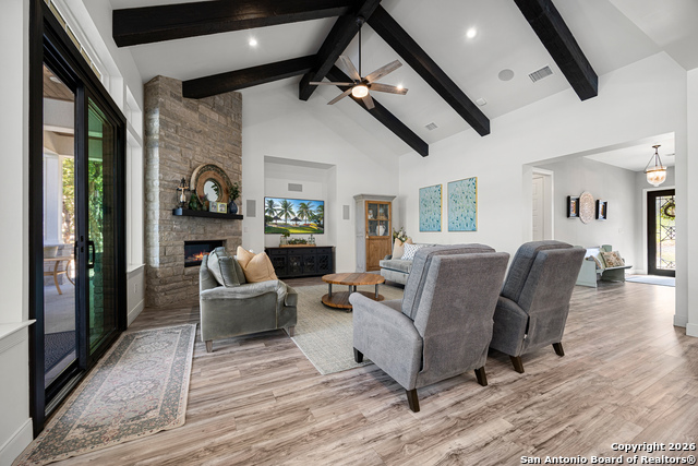 Image 11 of 61 For 734 Maximino Ridge Rd.