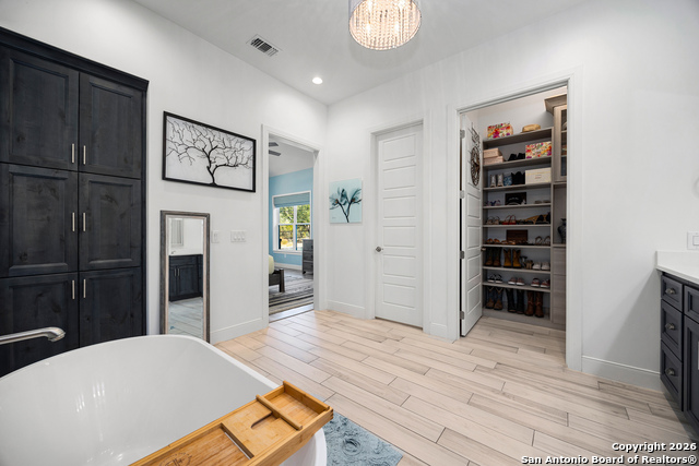 Image 29 of 61 For 734 Maximino Ridge Rd.