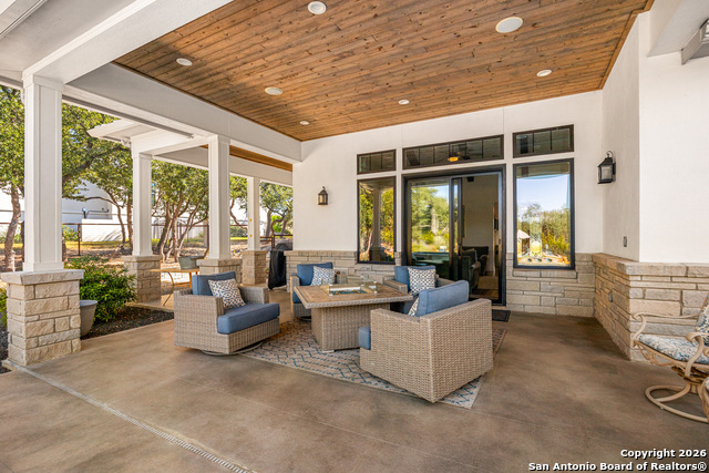 Image 46 of 61 For 734 Maximino Ridge Rd.