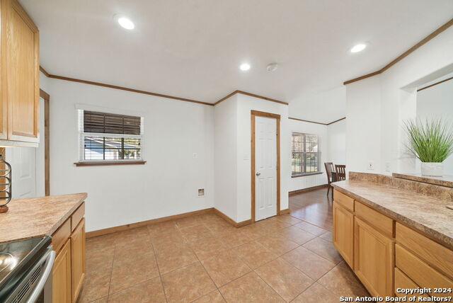 Image 10 of 32 For 1015 Algier  