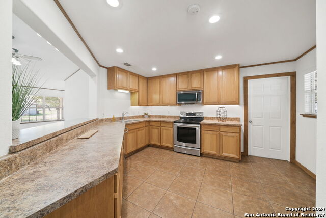 Image 11 of 32 For 1015 Algier  