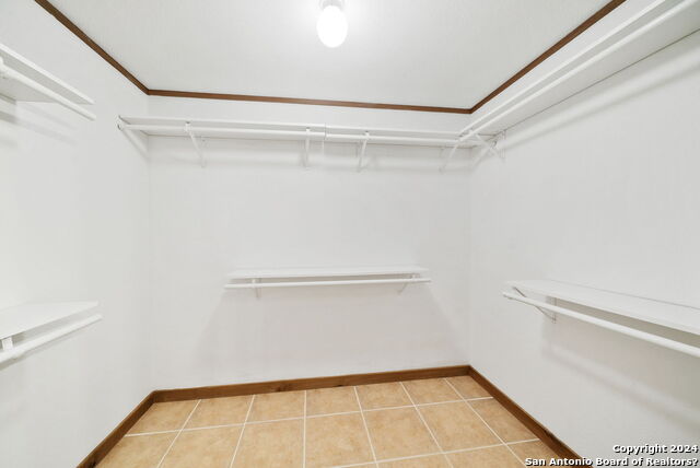 Image 21 of 32 For 1015 Algier  