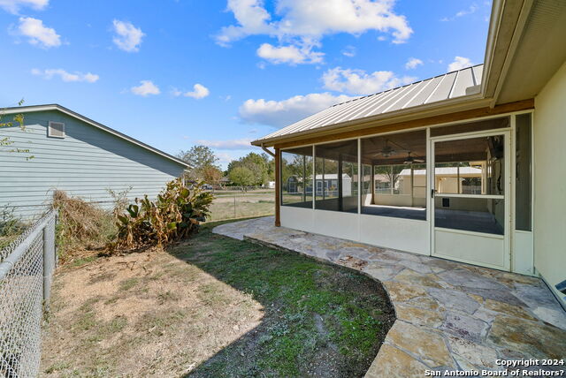 Image 5 of 32 For 1015 Algier  