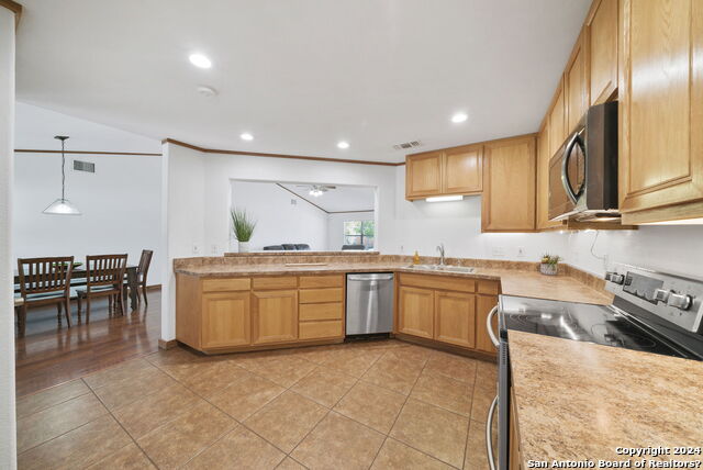 Image 8 of 32 For 1015 Algier  