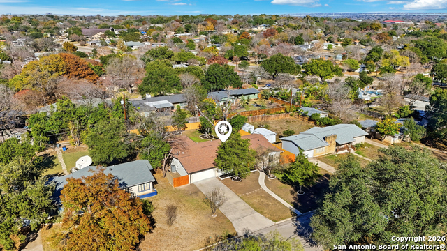 Listing photo id 28 for 135 Arvin  